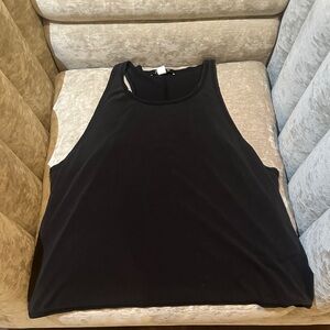 Solos raverback tank size medium color black